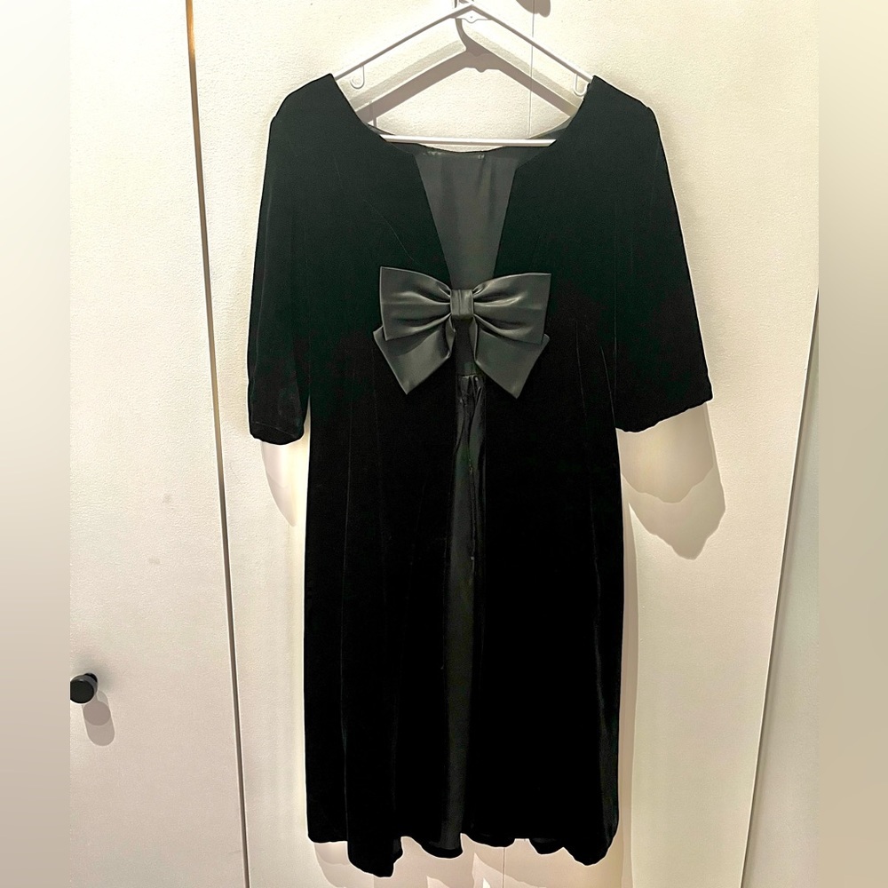 Vintage Velvet Coat with Bow Closure